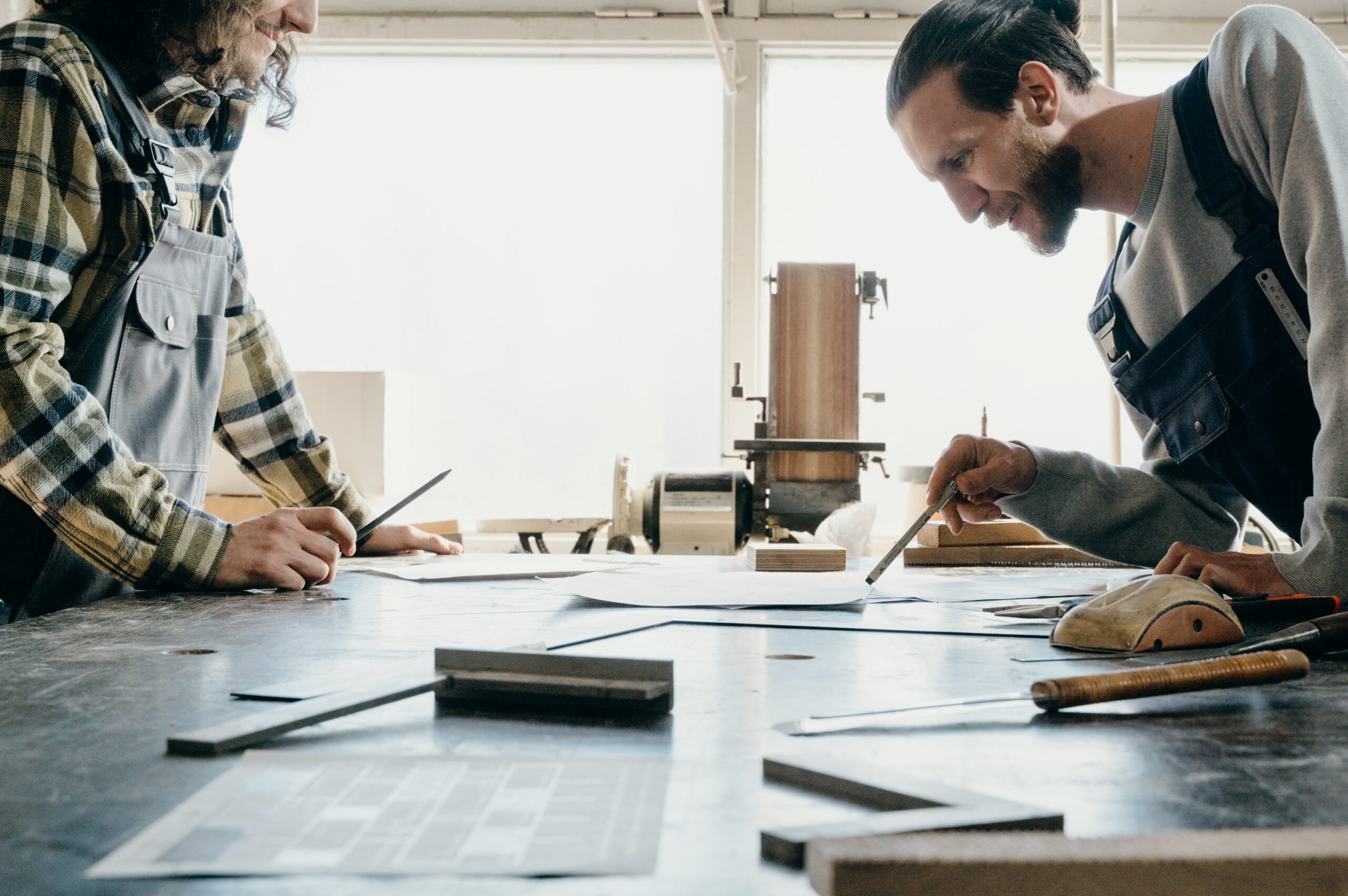 6a6cbe525d11a368598027d7_pexels-cottonbro-studio-7484167 Top 5 Field Service Capabilities To Boost Manufacturing Operations (Winter ‘24)